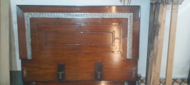 King size bed for sale 13000