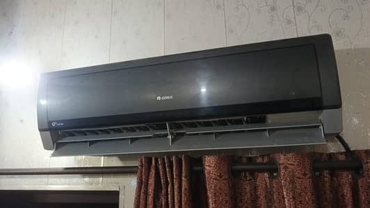 gree 1.5 ton inverter 10/10 condition for sale