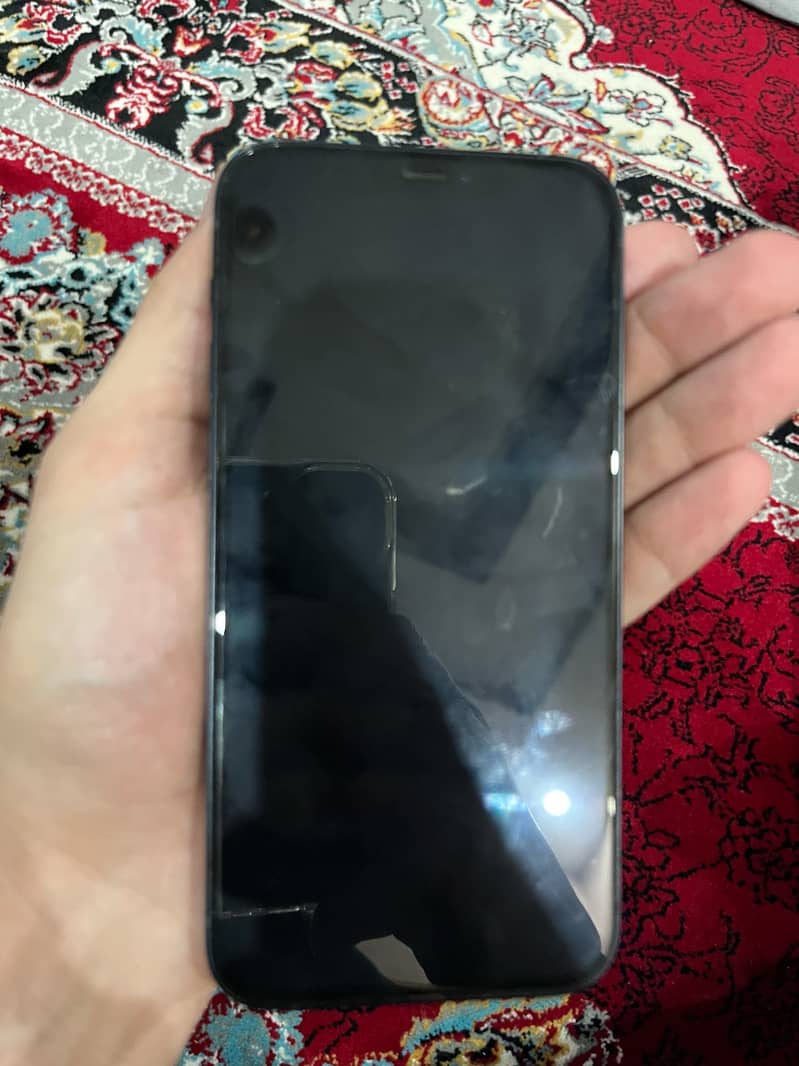 Apple iPhone 12 4
