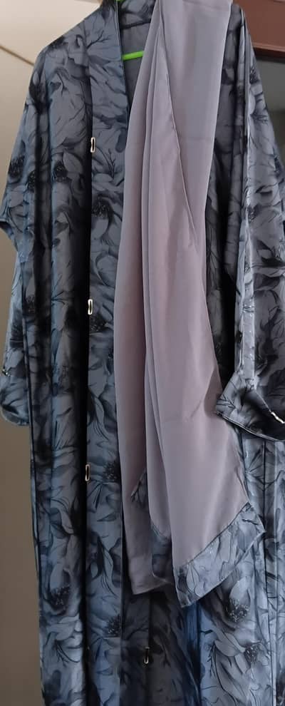 saudia abaya