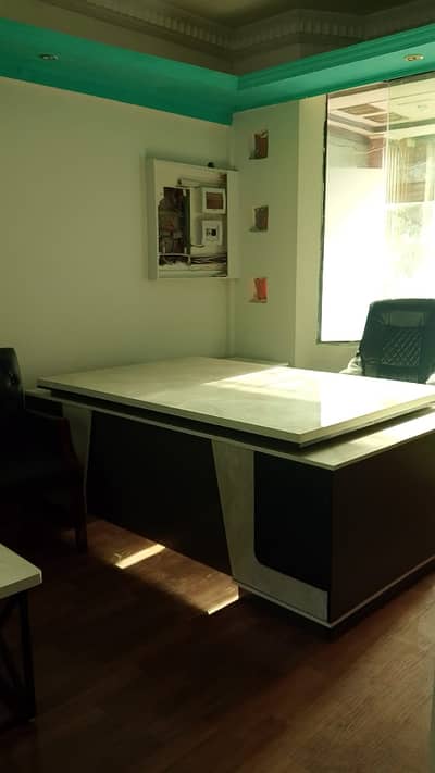 FURNISHED OFFICE FOR RENT (Office / Call Center)