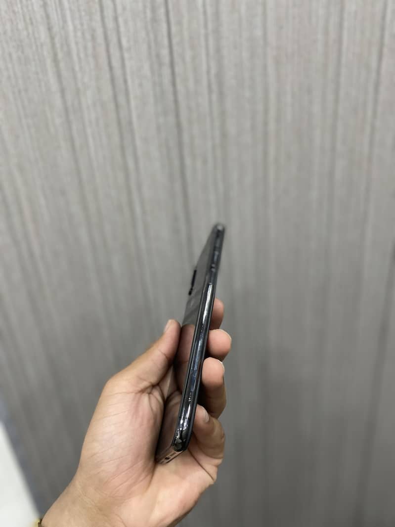 Apple iPhone X 1