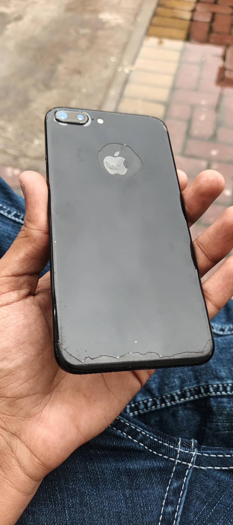 Apple iPhone 7 Plus 1