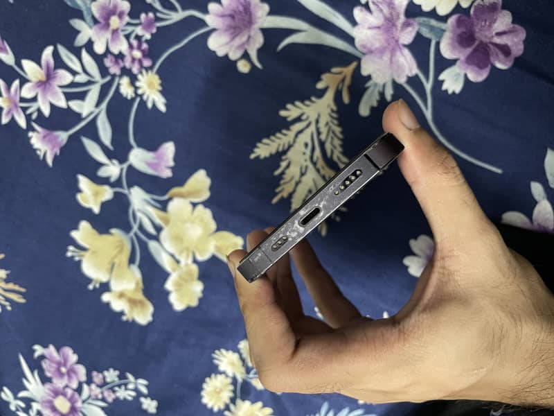 Apple iPhone 14 Pro 1