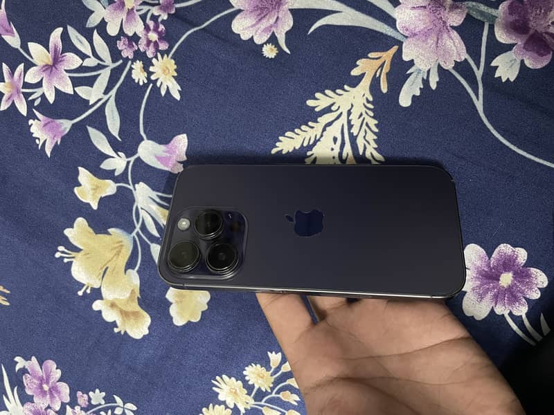Apple iPhone 14 Pro 2