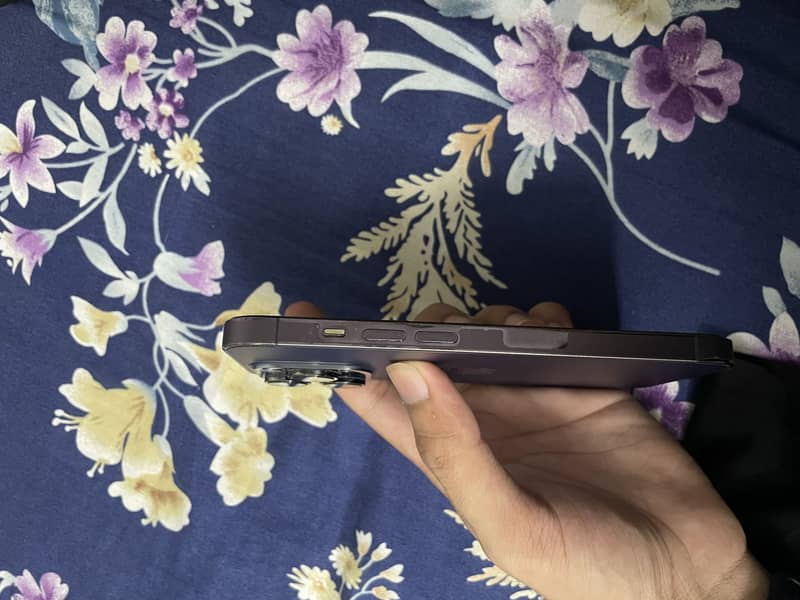 Apple iPhone 14 Pro 4