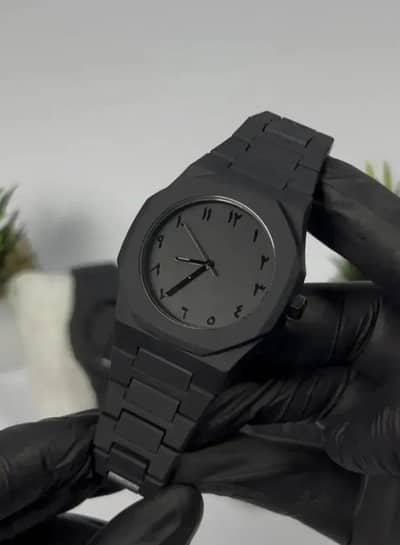 AURA WATCH BLACK