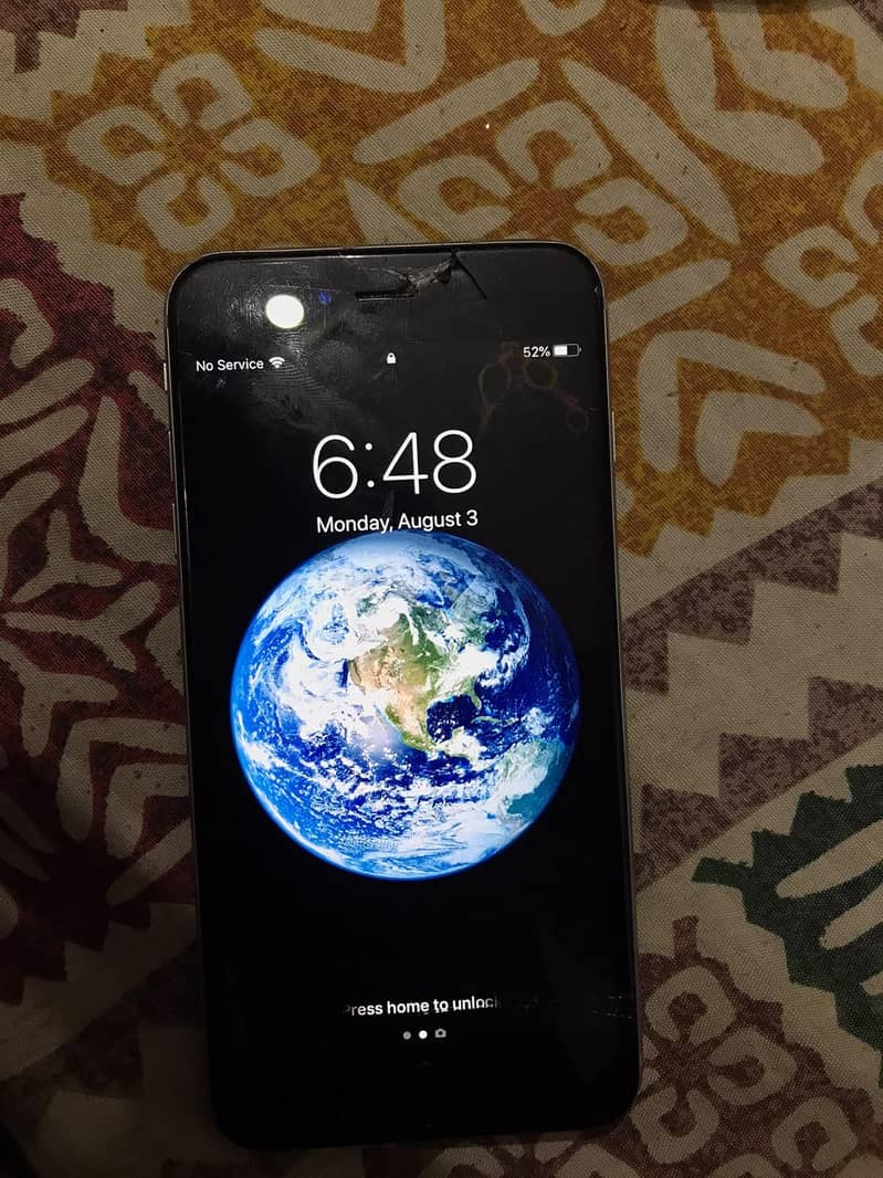 Apple iPhone 6 Plus 1
