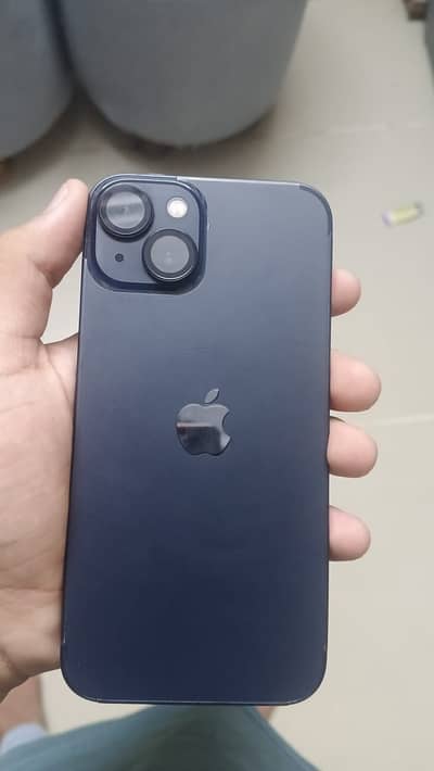 Apple iPhone 13