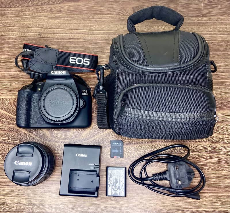 Canon EOS 2000D 0
