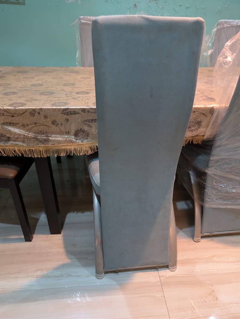 Almost New Dining Table 3