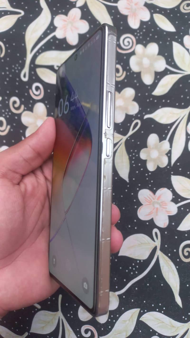 Infinix Note 40 3