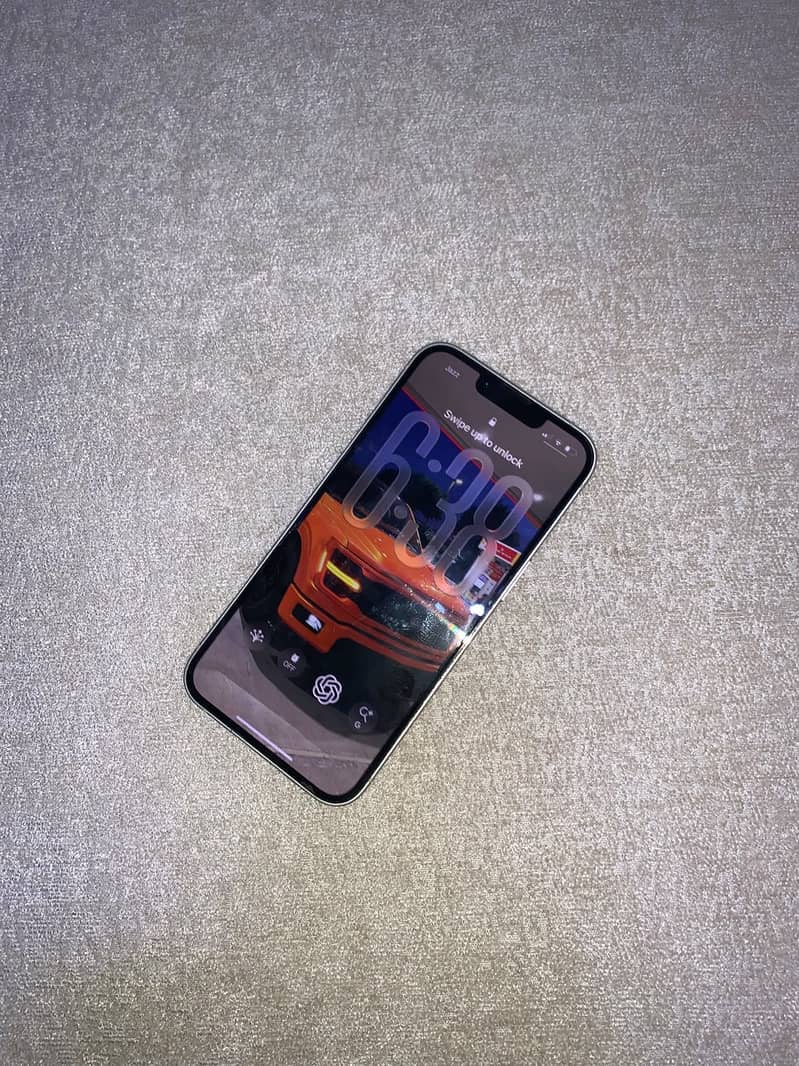 Apple iPhone 13 2