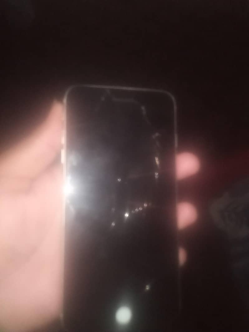 Apple iPhone 8 Plus 3