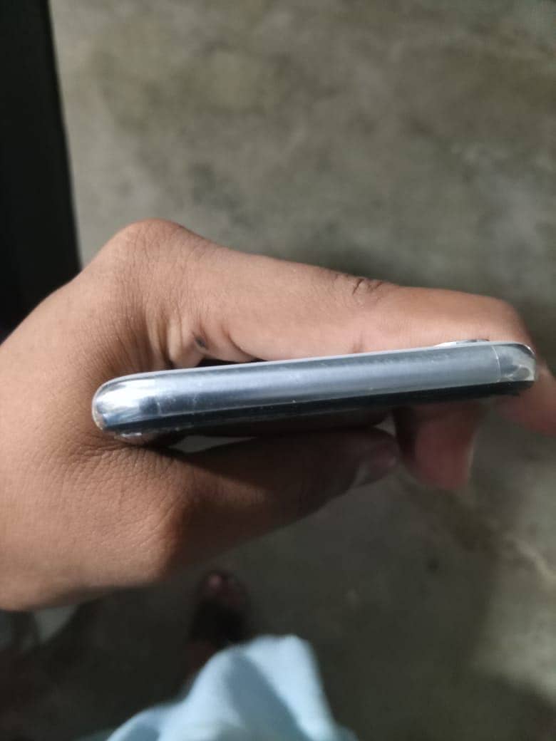 Apple iPhone X 2