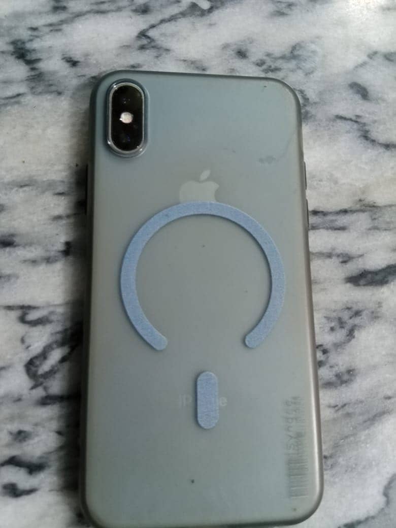 Apple iPhone X 3