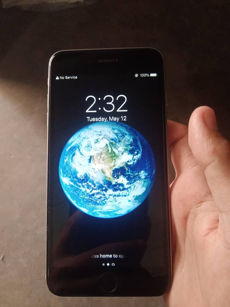 Apple iPhone 6 Plus 5
