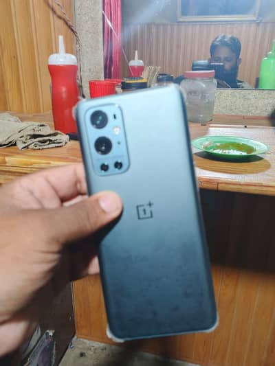 One Plus 9 pro 8 256