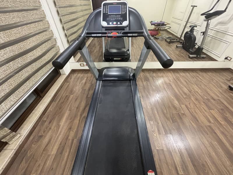 Advance treadmill 1