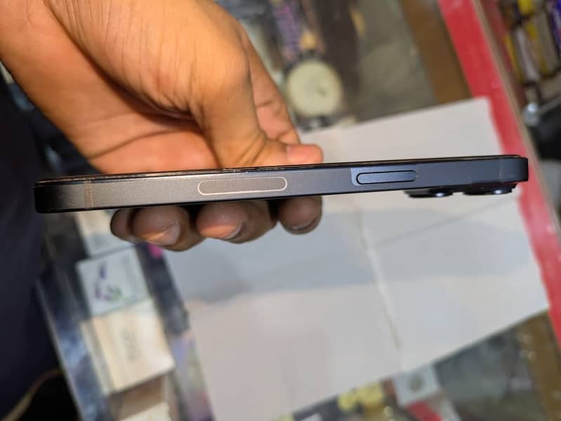 Apple iPhone 14 4
