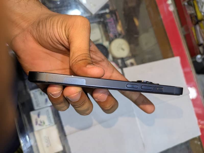 Apple iPhone 14 6