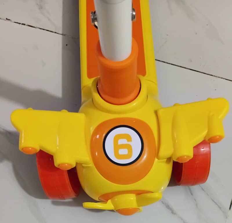 Scooty 5