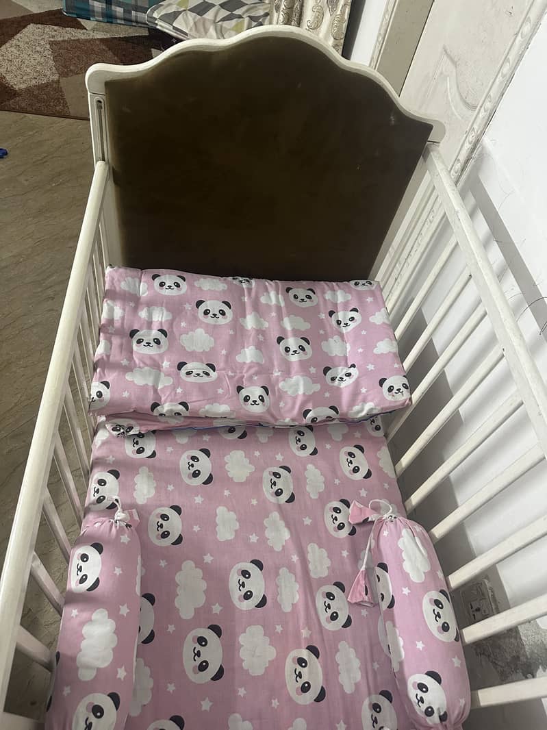 Baby cot 3