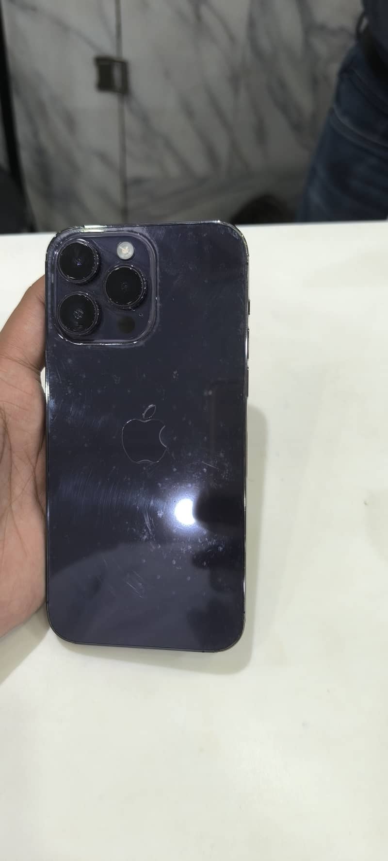 Apple iPhone 14 Pro Max 1