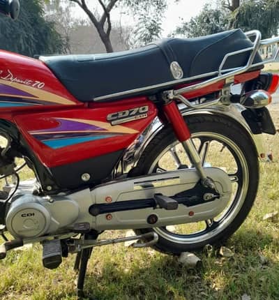 Honda CD 70 bike 0309221559 4Lahore ka number 2007 model original bike