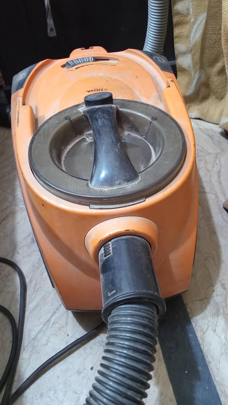 vacuum cleaner 0
