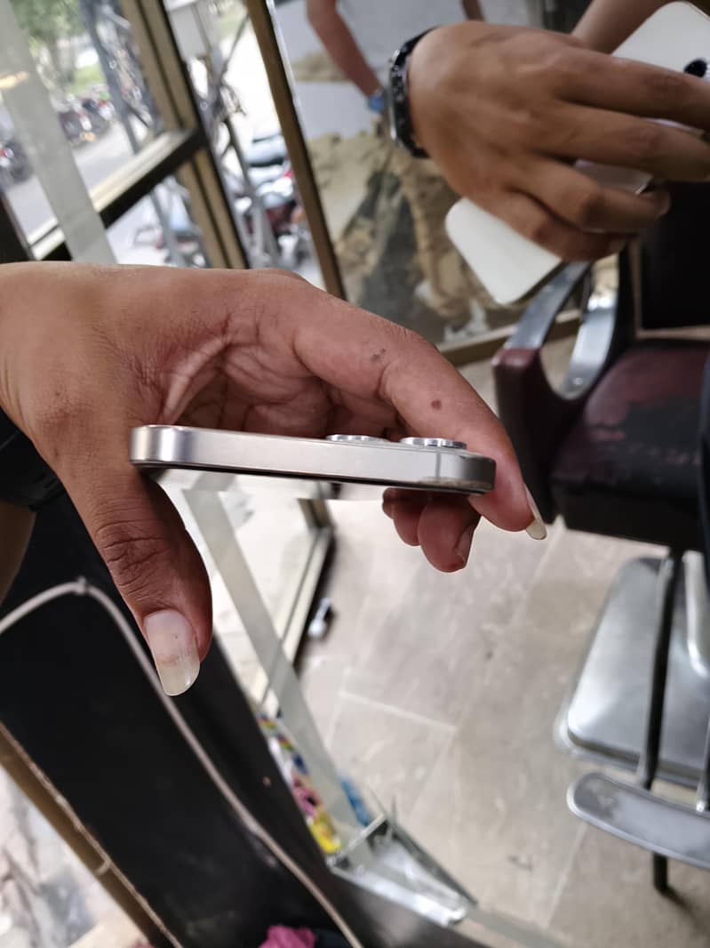 Apple iPhone 12 Pro Max 2