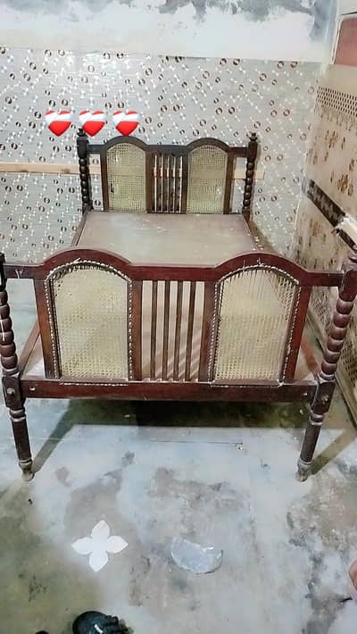 single bed sale krna h