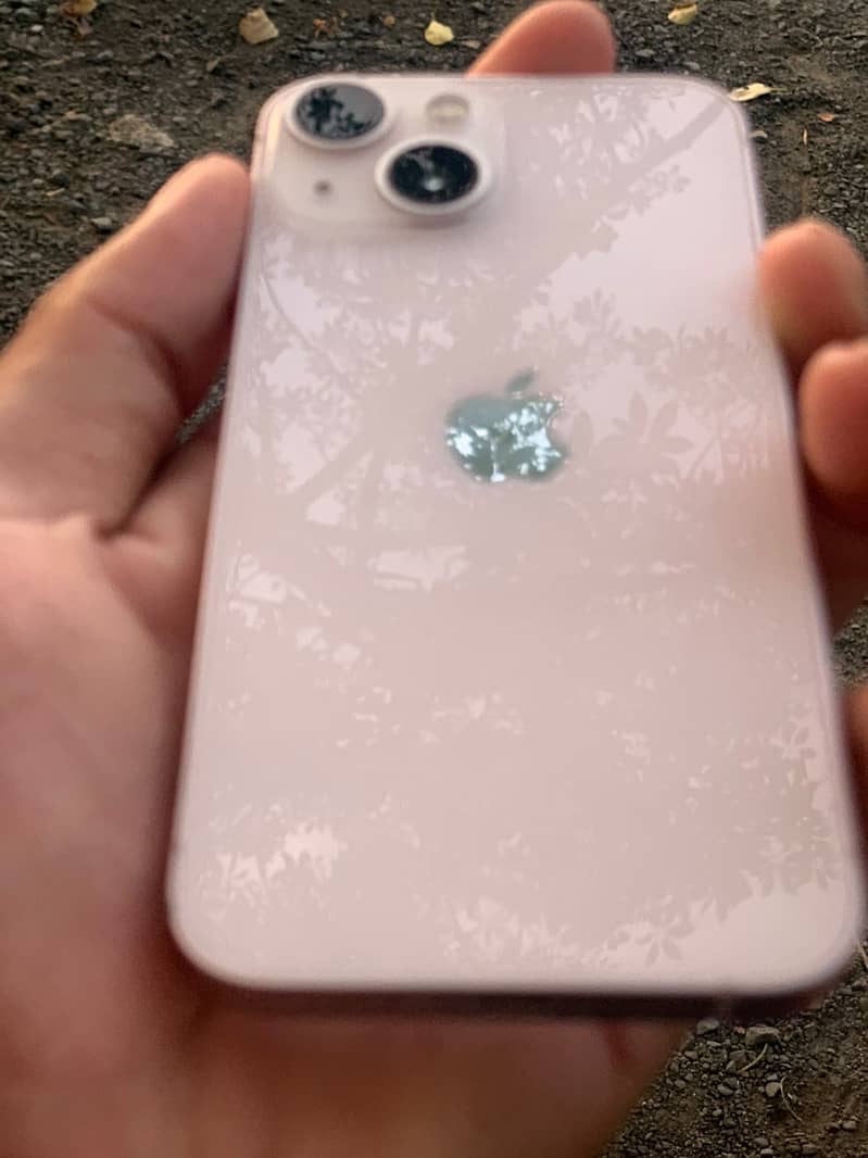 Apple iPhone 13 mini 4