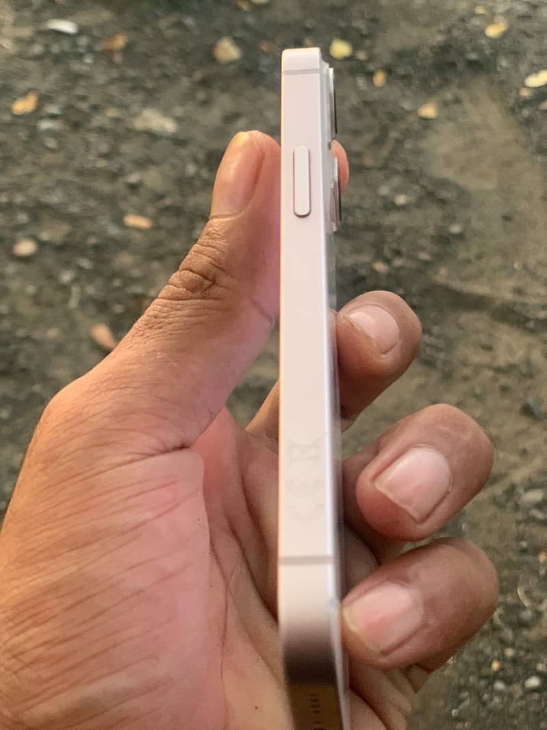 Apple iPhone 13 mini 7