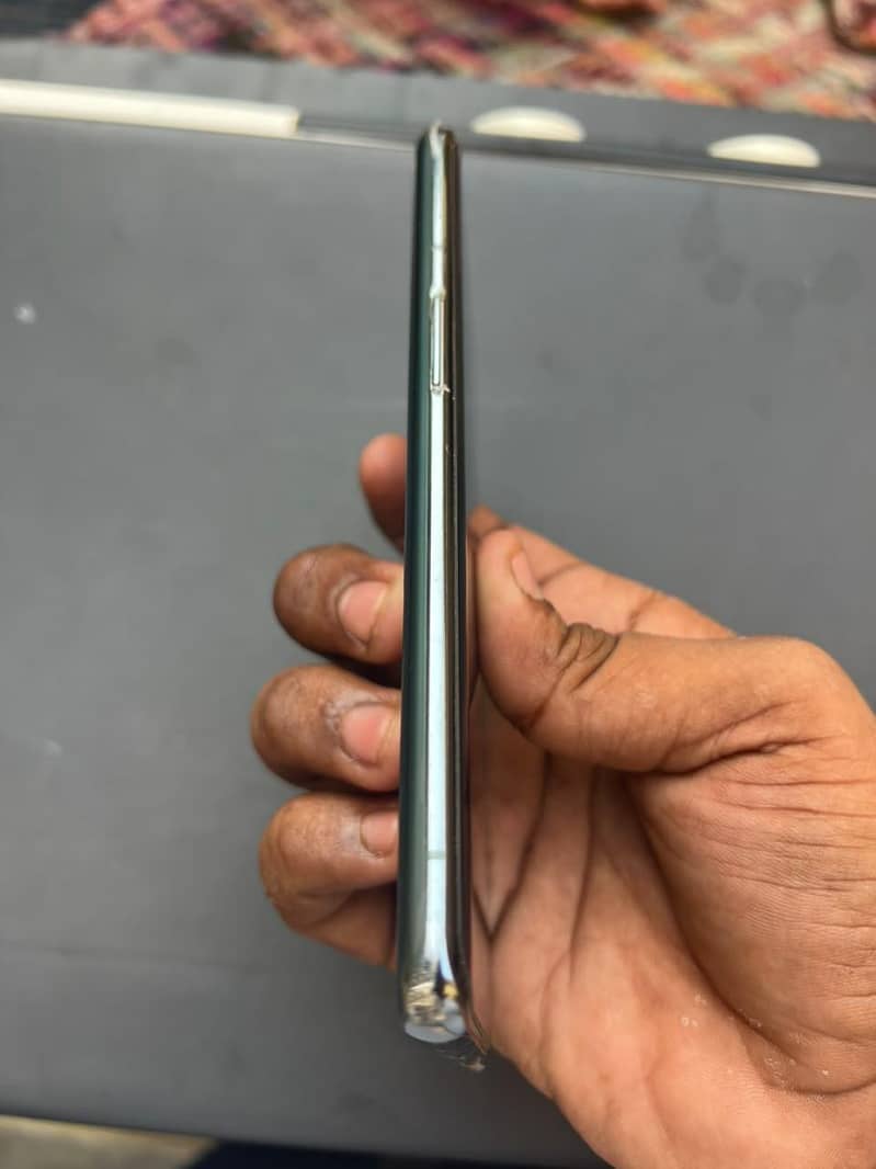 One Plus 9 Pro 4