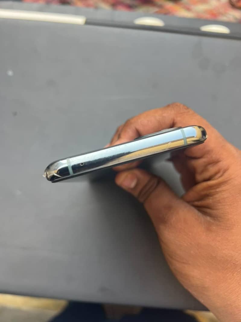 One Plus 9 Pro 5
