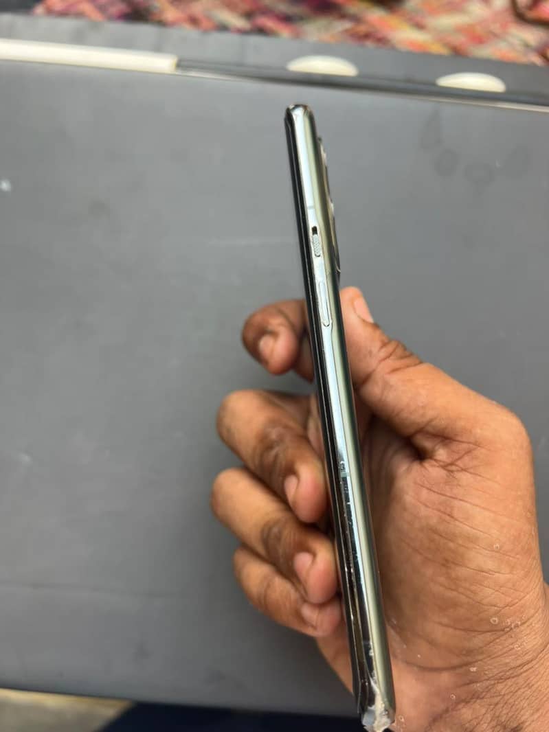 One Plus 9 Pro 7