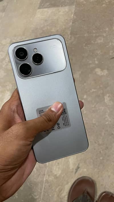 Tecno Spark 40
