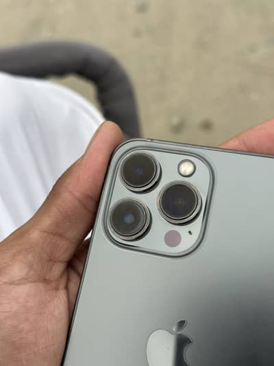 Apple iPhone 13 Pro