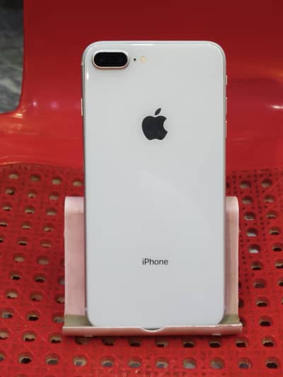 iPhone 8 Plus