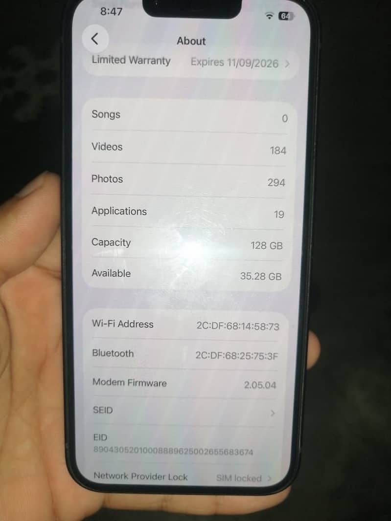 Apple iPhone 16e 1