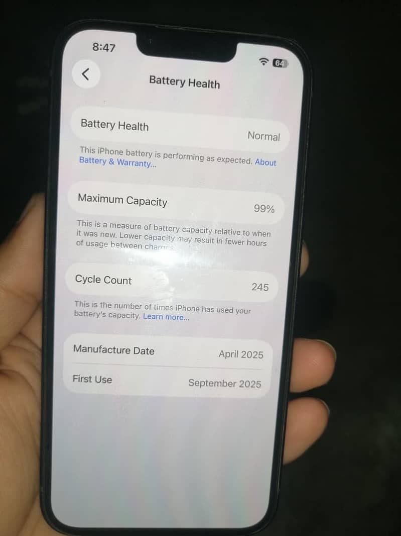 Apple iPhone 16e 2