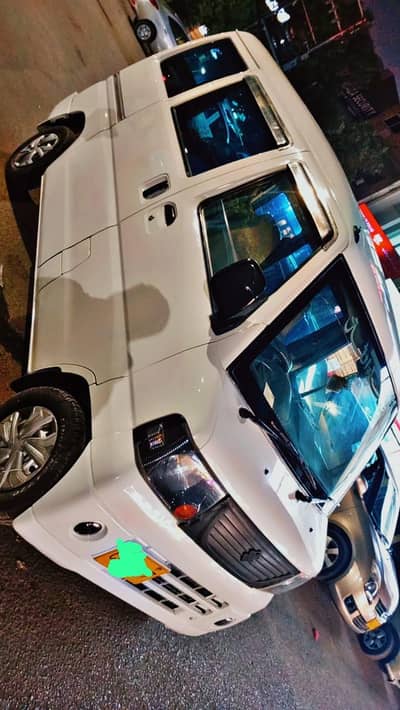 Mitsubishi Minica 2010
