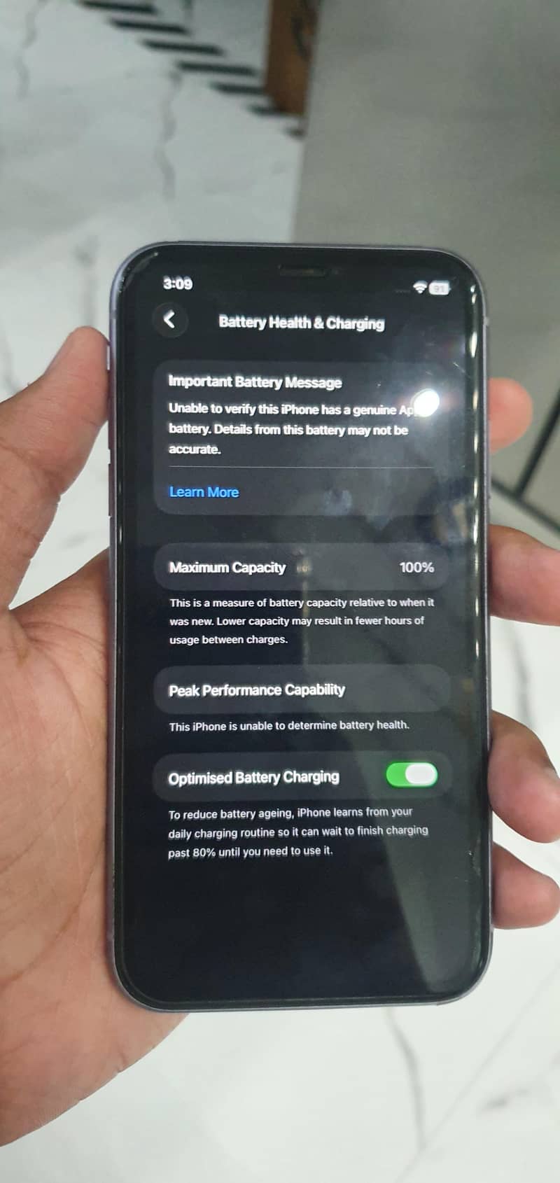 Apple iPhone 11 4