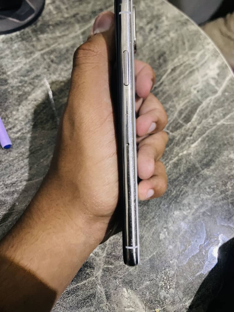 Apple iPhone X 1