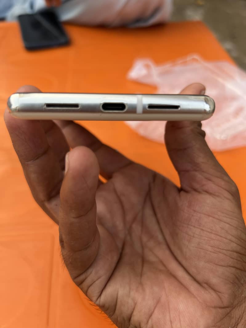 Google Pixel 6 Pro 2