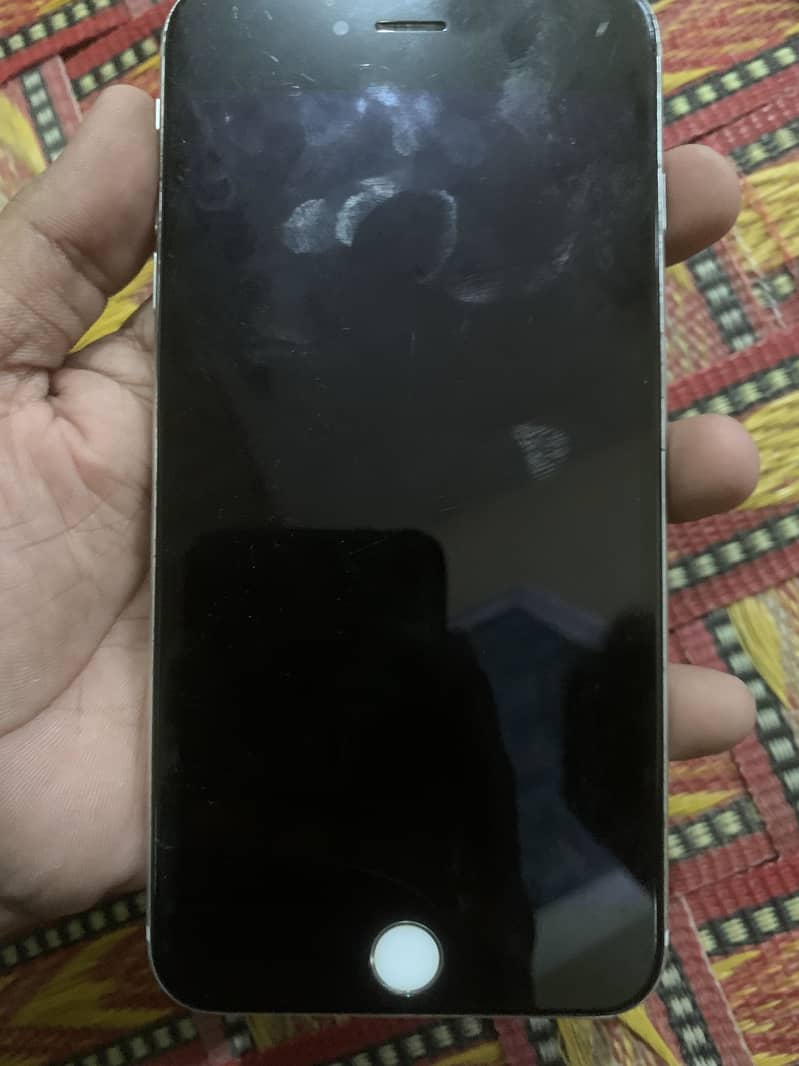 Apple iPhone 6 Plus 1