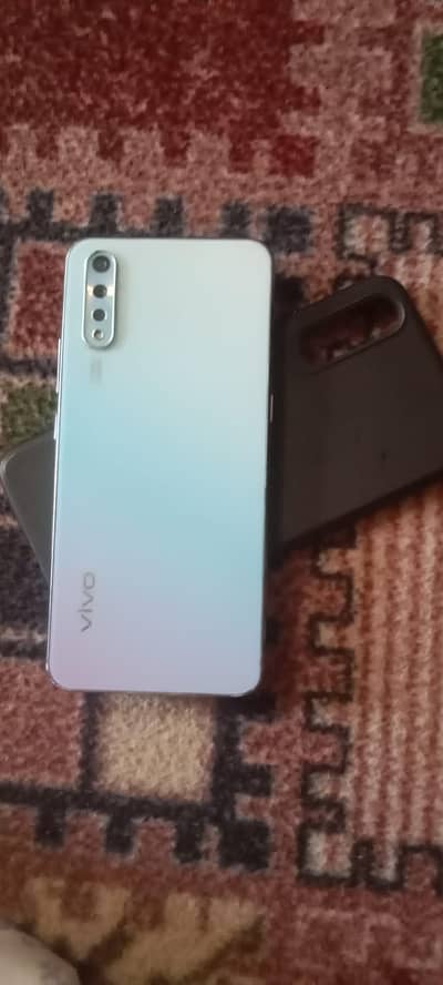 Vivo S1