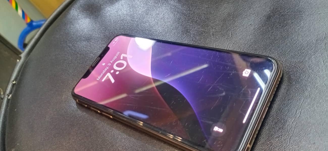 Apple iPhone X 1