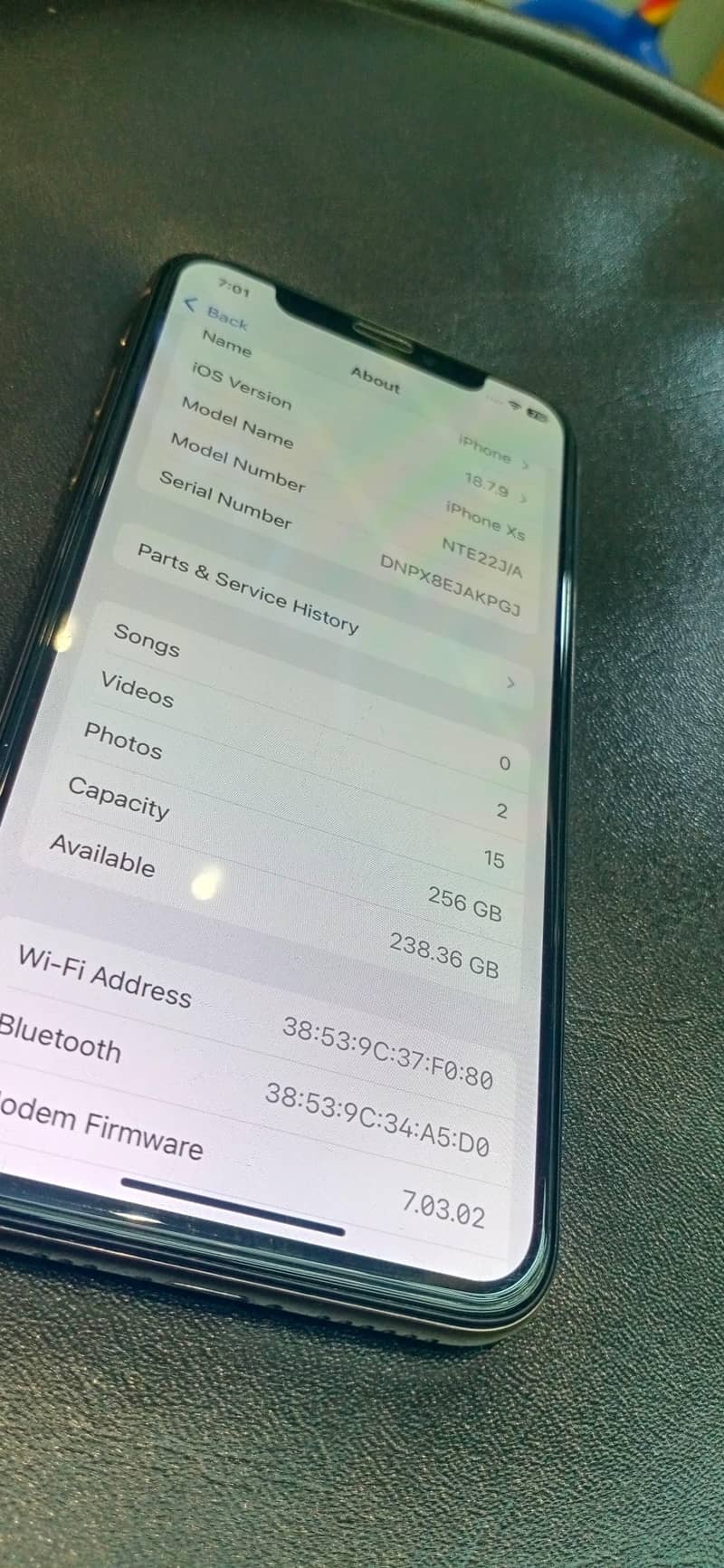 Apple iPhone X 3